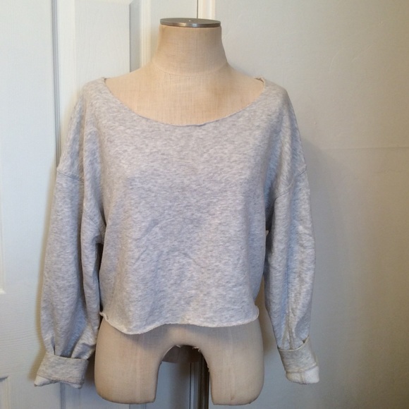 Zara Sweaters - ZARA cropped sweatshirt.
